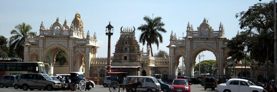 mysore-palace-gate1